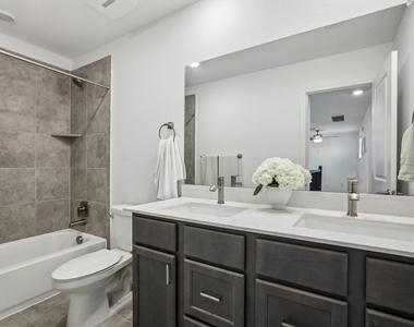 2903 Bronx Dr - Photo Thumbnail 31