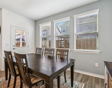 2903 Bronx Dr - Photo Thumbnail 9