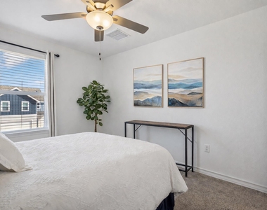 2903 Bronx Dr - Photo Thumbnail 32