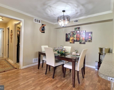 1807 Sedgefield Drive - Photo Thumbnail 10