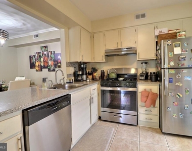 1807 Sedgefield Drive - Photo Thumbnail 19