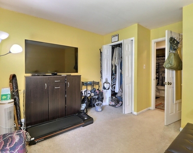 1807 Sedgefield Drive - Photo Thumbnail 13