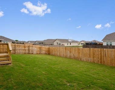 542 Blue Stem Rd - Photo Thumbnail 26