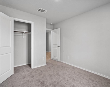 542 Blue Stem Rd - Photo Thumbnail 19