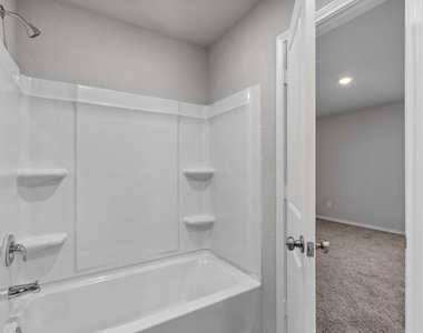 542 Blue Stem Rd - Photo Thumbnail 16