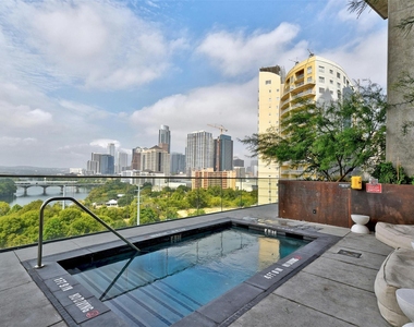 70 Rainey St - Photo Thumbnail 38