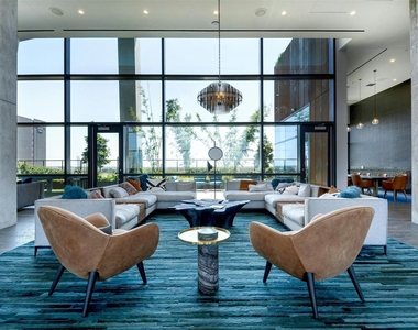 70 Rainey St - Photo Thumbnail 29