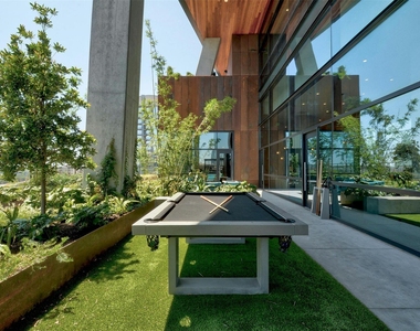 70 Rainey St - Photo Thumbnail 34