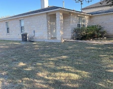 1200 Hughmont Dr - Photo Thumbnail 14