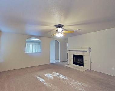 1200 Hughmont Dr - Photo Thumbnail 3
