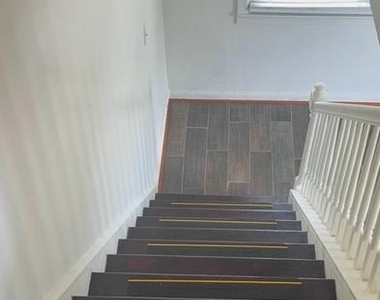 2772 Iverson Street - Photo Thumbnail 6