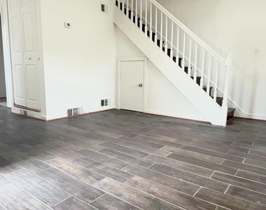 2772 Iverson Street - Photo Thumbnail 1
