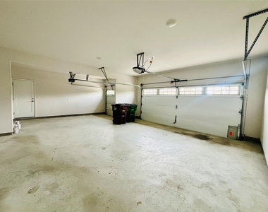 2757 Bocelli Pl - Photo Thumbnail 26