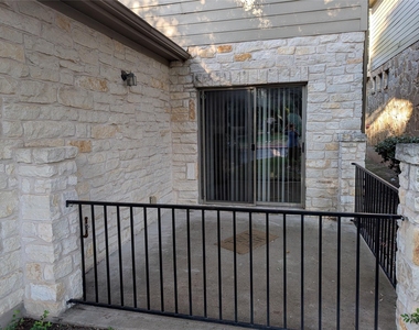 11400 W Parmer Ln - Photo Thumbnail 14