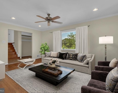 6004 Mustang Place - Photo Thumbnail 3