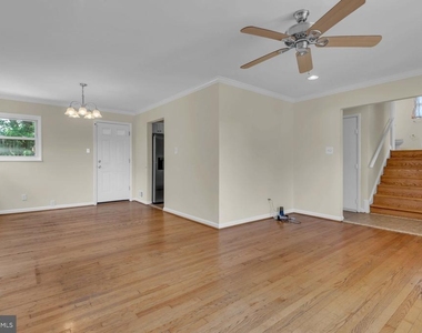 6004 Mustang Place - Photo Thumbnail 4