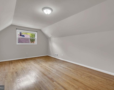 6004 Mustang Place - Photo Thumbnail 13