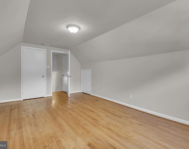 6004 Mustang Place - Photo Thumbnail 14
