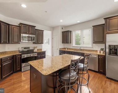 406 Bricker Drive - Photo Thumbnail 6