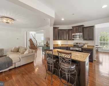 406 Bricker Drive - Photo Thumbnail 7