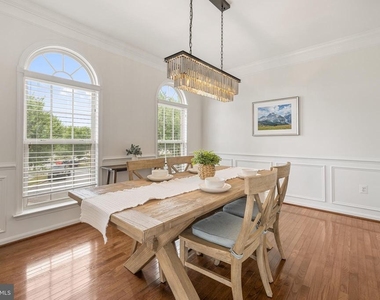 406 Bricker Drive - Photo Thumbnail 5
