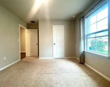 19616 Ann Richards Ave - Photo Thumbnail 23