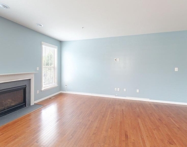 2604 Brooke Grove Road - Photo Thumbnail 7