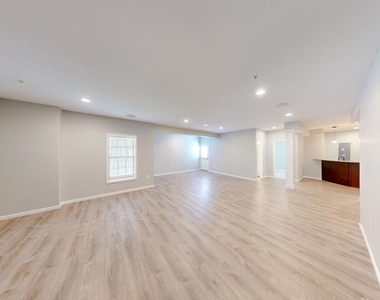 2604 Brooke Grove Road - Photo Thumbnail 23