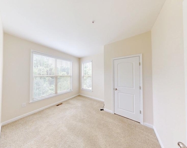 2604 Brooke Grove Road - Photo Thumbnail 10