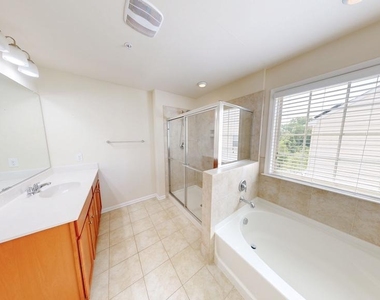 2604 Brooke Grove Road - Photo Thumbnail 15