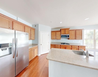 2604 Brooke Grove Road - Photo Thumbnail 1