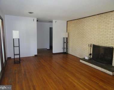 14309 Medwick Court - Photo Thumbnail 35
