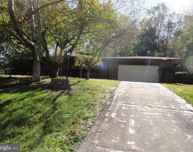 14309 Medwick Court - Photo Thumbnail 2
