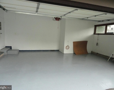 14309 Medwick Court - Photo Thumbnail 10