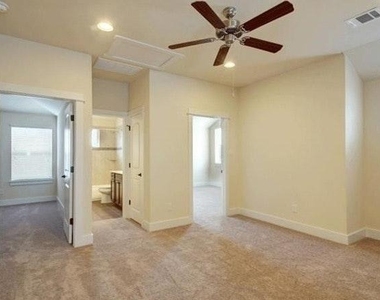 13701 Ronald W Reagan Blvd - Photo Thumbnail 19
