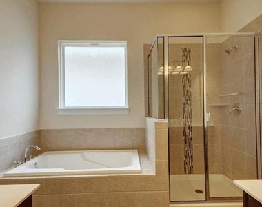 13701 Ronald W Reagan Blvd - Photo Thumbnail 14