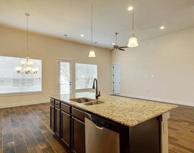 13701 Ronald W Reagan Blvd - Photo Thumbnail 8