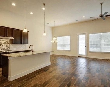 13701 Ronald W Reagan Blvd - Photo Thumbnail 3