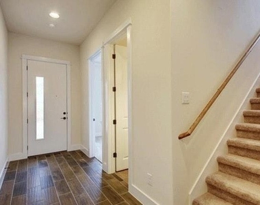 13701 Ronald W Reagan Blvd - Photo Thumbnail 16
