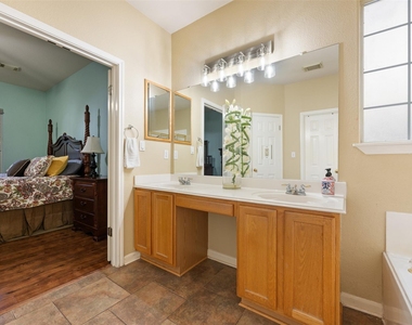 4435 Hunters Lodge Dr - Photo Thumbnail 26
