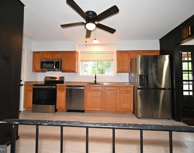 2509 Eliot Place - Photo Thumbnail 9