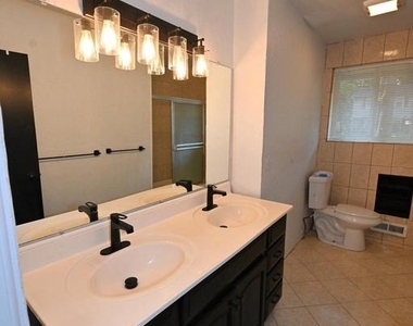 2509 Eliot Place - Photo Thumbnail 30
