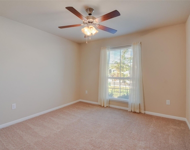 209 Moulins Ln - Photo Thumbnail 24