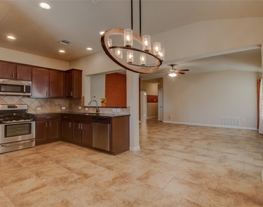 209 Moulins Ln - Photo Thumbnail 13