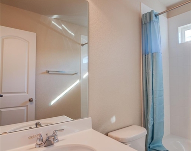 209 Moulins Ln - Photo Thumbnail 23
