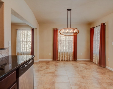 209 Moulins Ln - Photo Thumbnail 11