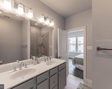 2503 Emerald Branch Drive - Photo Thumbnail 20