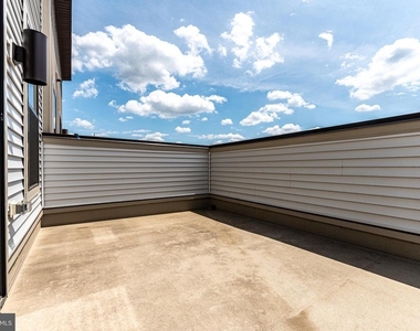 2503 Emerald Branch Drive - Photo Thumbnail 31