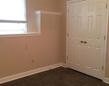 225 Deer Meadow Lane - Photo Thumbnail 2