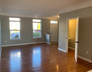 12956 Clarksburg Square Road - Photo Thumbnail 5